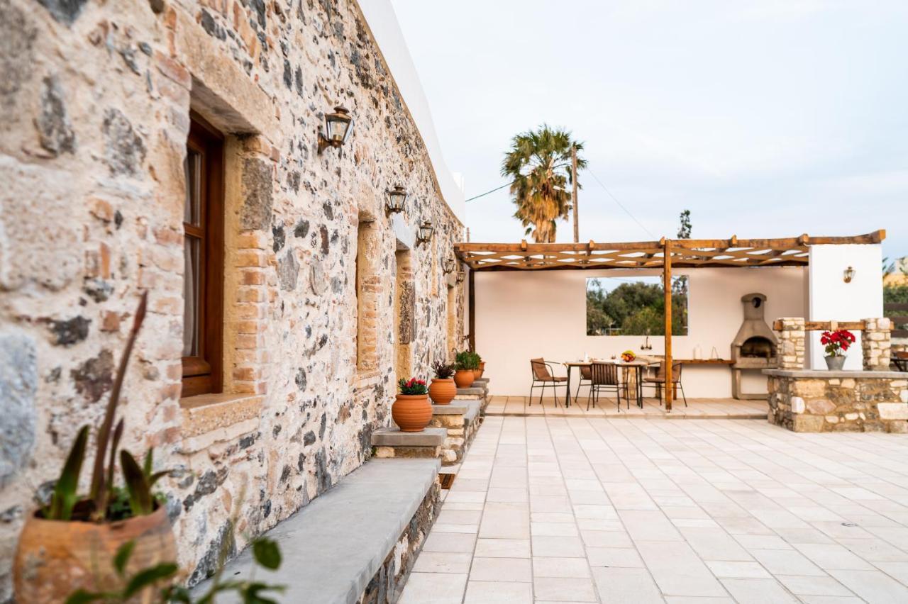 Paradisi Stone House คอสทาวน์ ภายนอก รูปภาพ