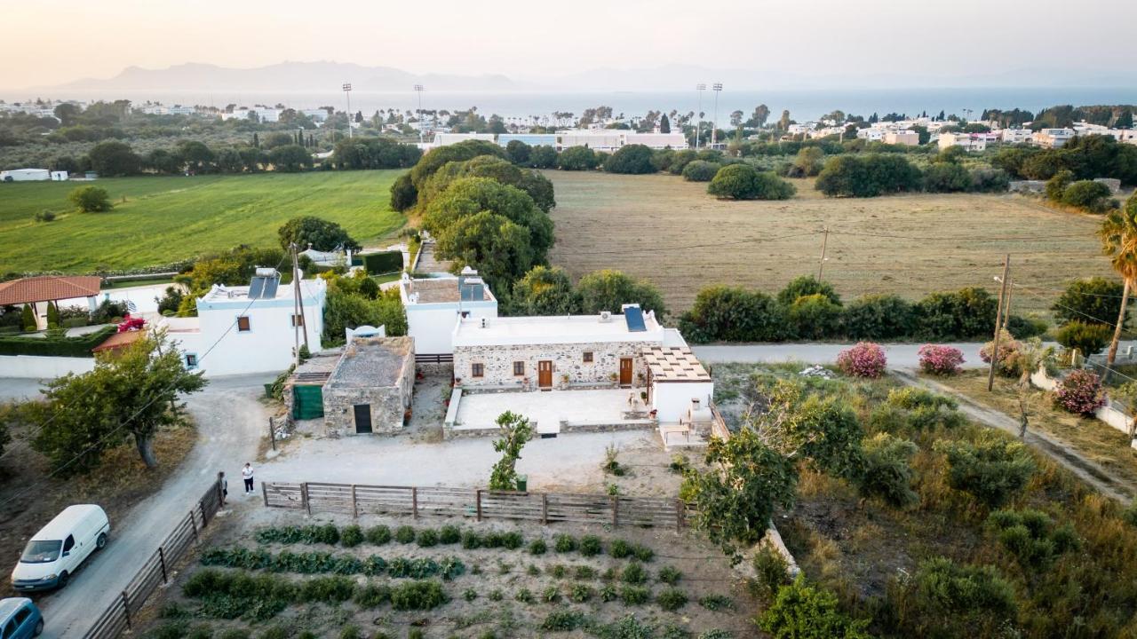 Paradisi Stone House คอสทาวน์ ภายนอก รูปภาพ